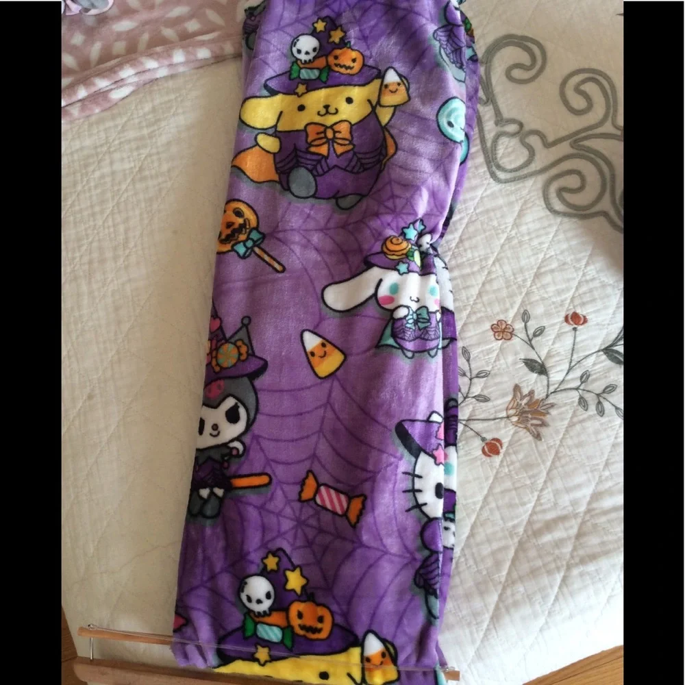 Hello kitty and friends Halloween blanket